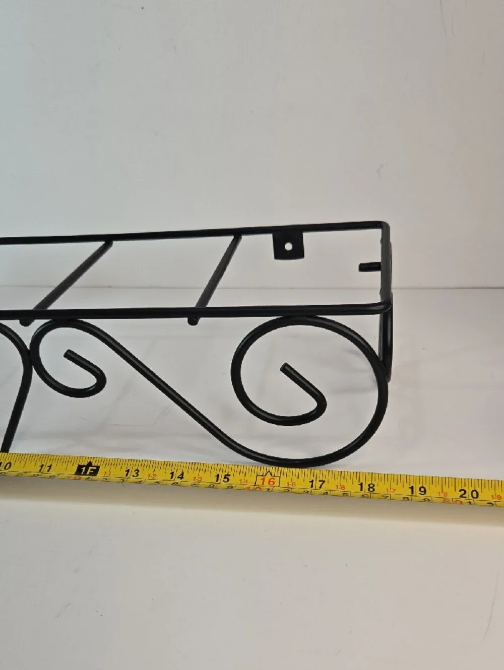 Black Metal Heart Decorative Wall Shelf - Home Wall Decor